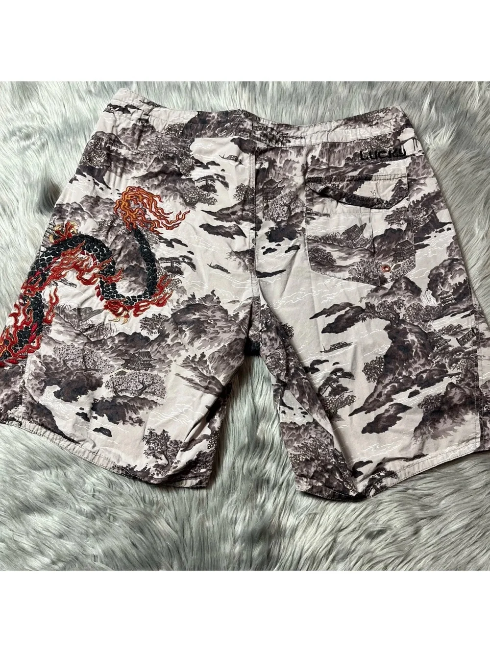 Vintage Y2K Lucky Brand Men’s Dragon Embroidered Board Short